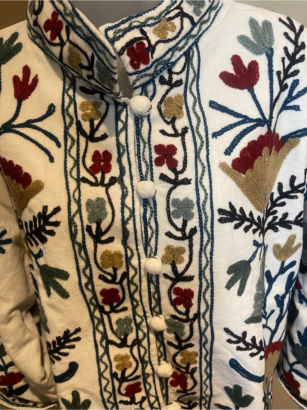 POL Embroidered Floral Jacket - Picture 10 of 11